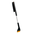 Маленькое фото товара - Щетка для снега 76см со скребком Plus FISKARS 1078494. Вариант №1